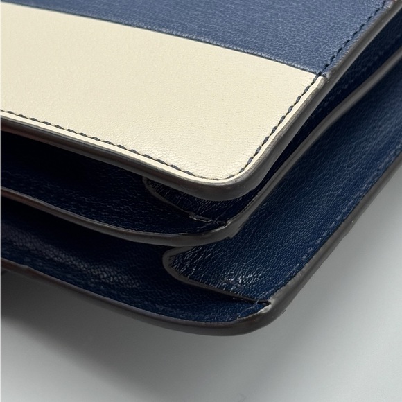 Gucci Red and Blue Striped Medium Dionysus - Picture 11 of 15